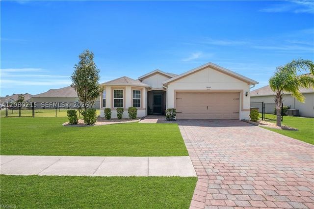 10549 Canal Brook LN, Lehigh Acres, FL 33936
