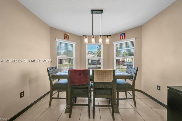 10549 Canal Brook LN, Lehigh Acres, FL 33936