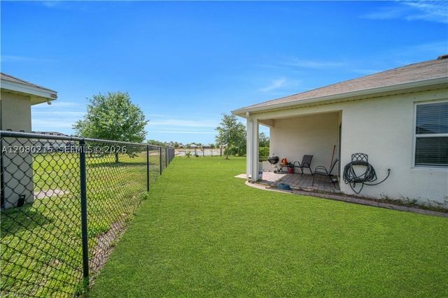 10549 Canal Brook LN, Lehigh Acres, FL 33936