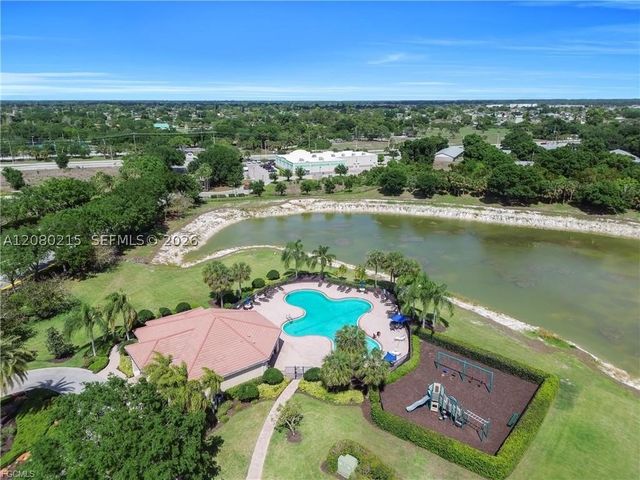 10549 Canal Brook LN, Lehigh Acres, FL 33936