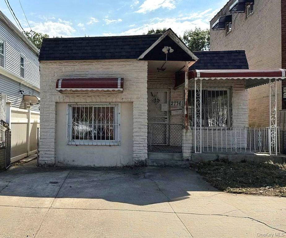 2776 Sexton Place, Bronx, NY 10469 — exterior