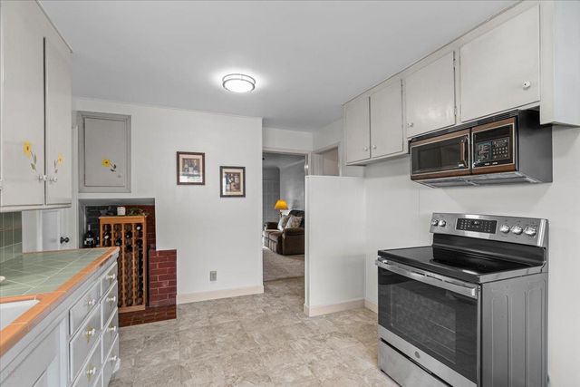 232 Fusco Ave, Modesto, CA 95354