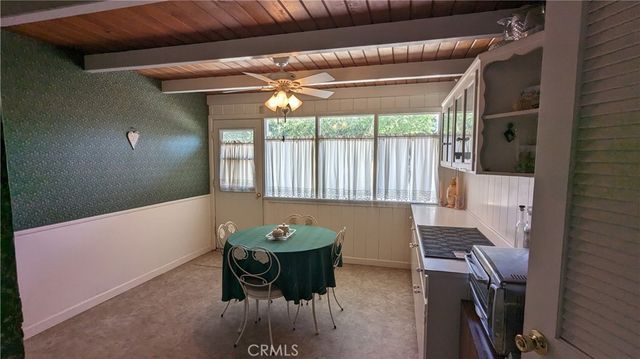 1404 N Mountain Ave, Claremont, CA 91711