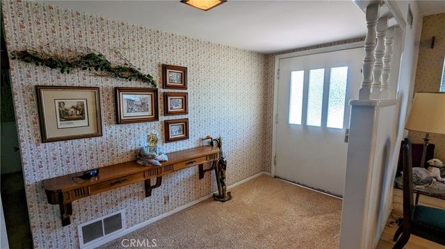 1404 N Mountain Ave, Claremont, CA 91711