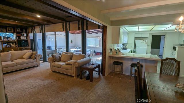 1404 N Mountain Ave, Claremont, CA 91711
