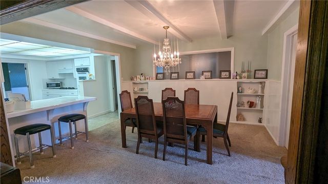 1404 N Mountain Ave, Claremont, CA 91711