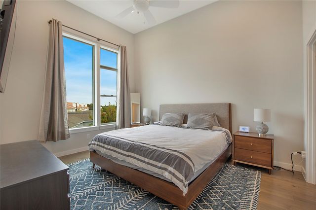 9060 Corsair Place, Dallas, TX 75218