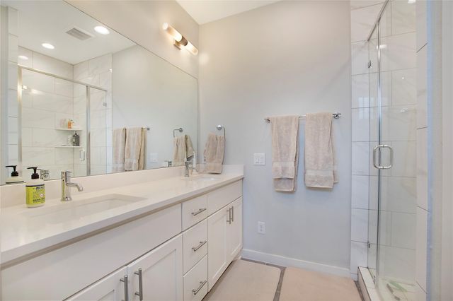 9060 Corsair Place, Dallas, TX 75218