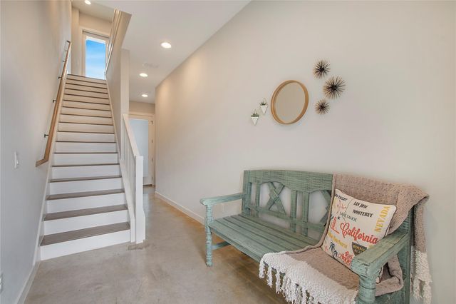 9060 Corsair Place, Dallas, TX 75218