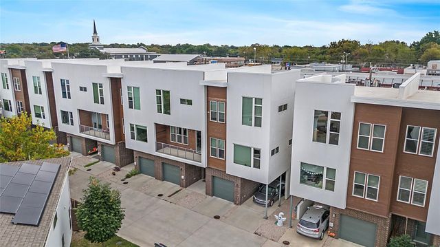 9060 Corsair Place, Dallas, TX 75218