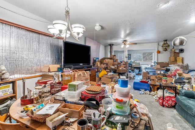 121 E Garys Melody Lane, Shelton, WA 98584