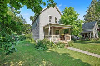 512 S Kinney Avenue, Pleasant, MI 48858