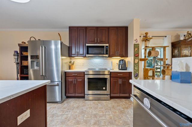 3128 Castlecreek Drive, Madison, AL 35756