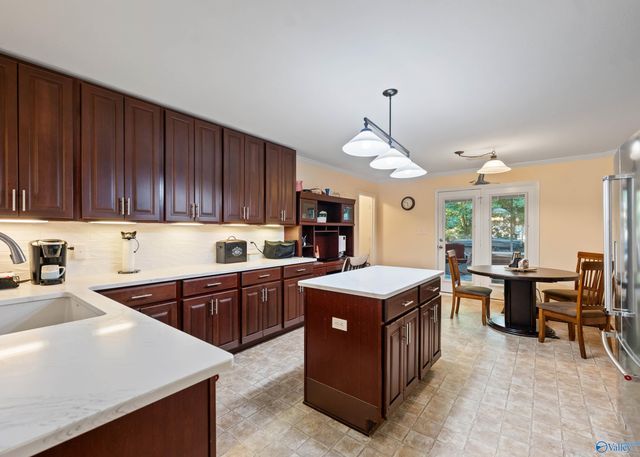 3128 Castlecreek Drive, Madison, AL 35756