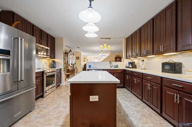 3128 Castlecreek Drive, Madison, AL 35756