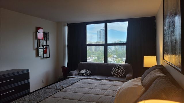 2500 Parkview Drive 802, Hallandale Beach, FL 33009