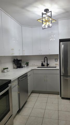2500 Parkview Drive 802, Hallandale Beach, FL 33009
