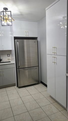 2500 Parkview Drive 802, Hallandale Beach, FL 33009