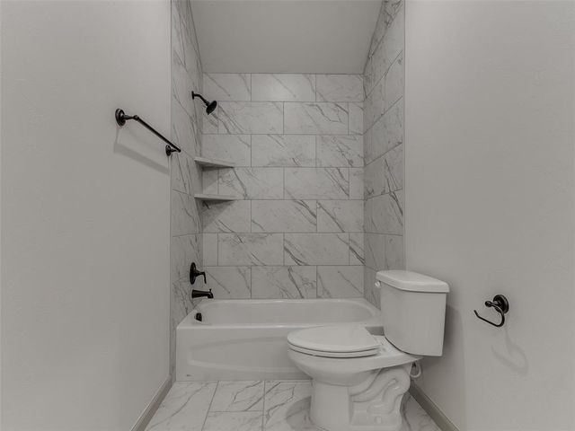 17809 Rich Earth Court, Edmond, OK 73012