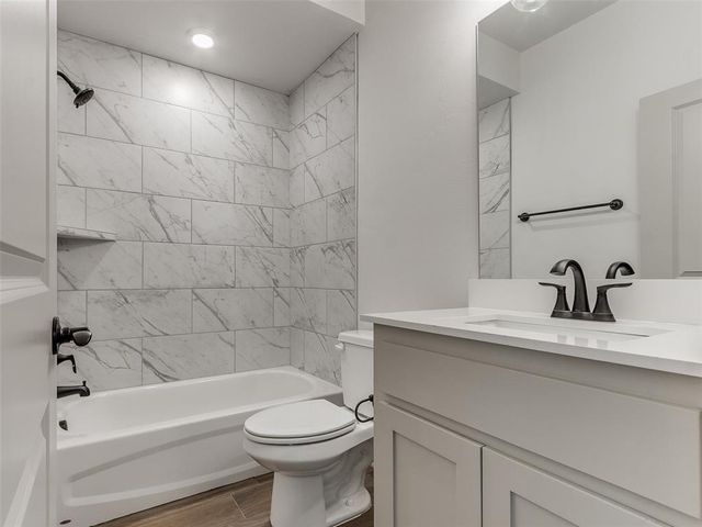 17809 Rich Earth Court, Edmond, OK 73012