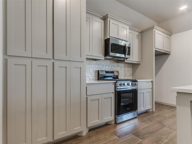 17809 Rich Earth Court, Edmond, OK 73012