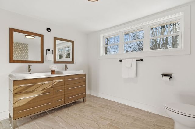 2863 Sweethome Rd, Chapmansboro, TN 37035