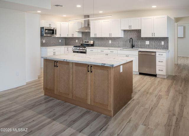 3440 N Bacobi Avenue, Tucson, AZ 85750