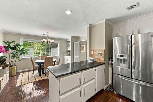 600 Pennsylvania Avenue 12, Los Gatos, CA 95030