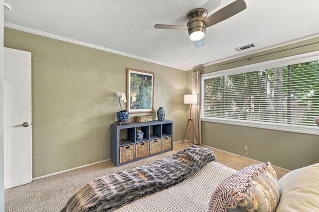 600 Pennsylvania Avenue 12, Los Gatos, CA 95030