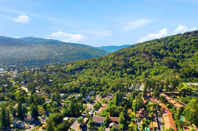 600 Pennsylvania Avenue 12, Los Gatos, CA 95030