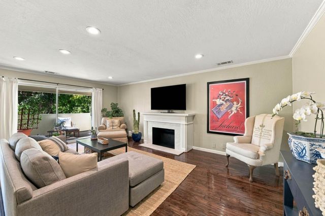 600 Pennsylvania Avenue 12, Los Gatos, CA 95030
