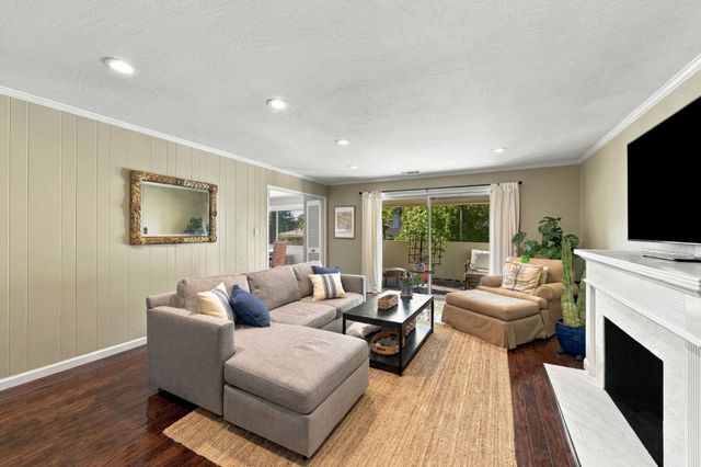600 Pennsylvania Avenue 12, Los Gatos, CA 95030