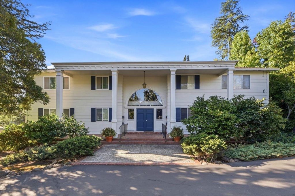 600 Pennsylvania Avenue 12, Los Gatos, CA 95030