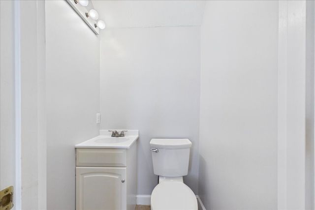 35 South St A, Medfield, MA 02052