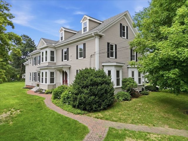 35 South St A, Medfield, MA 02052