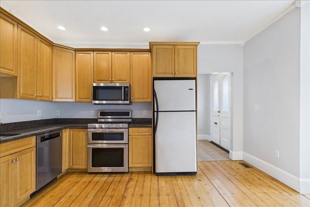 35 South St A, Medfield, MA 02052
