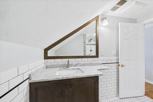 35 South St A, Medfield, MA 02052