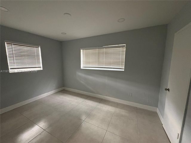 3600 SW 32nd Ave, West Park, FL 33023