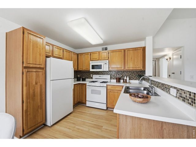 1010 Opal St 204, Broomfield, CO 80020