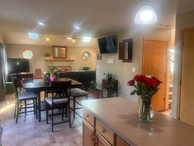 21203 Old North Church Road, Frankfort, IL 60423