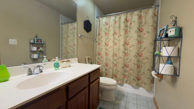 21203 Old North Church Road, Frankfort, IL 60423
