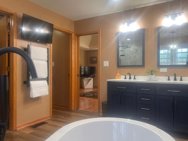 21203 Old North Church Road, Frankfort, IL 60423