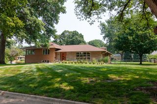 4055 42nd Street, Des Moines, IA 50310