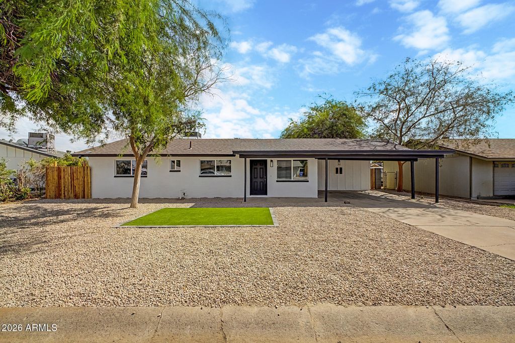 3909 W GRISWOLD Road, Phoenix, AZ 85051 — photo 2