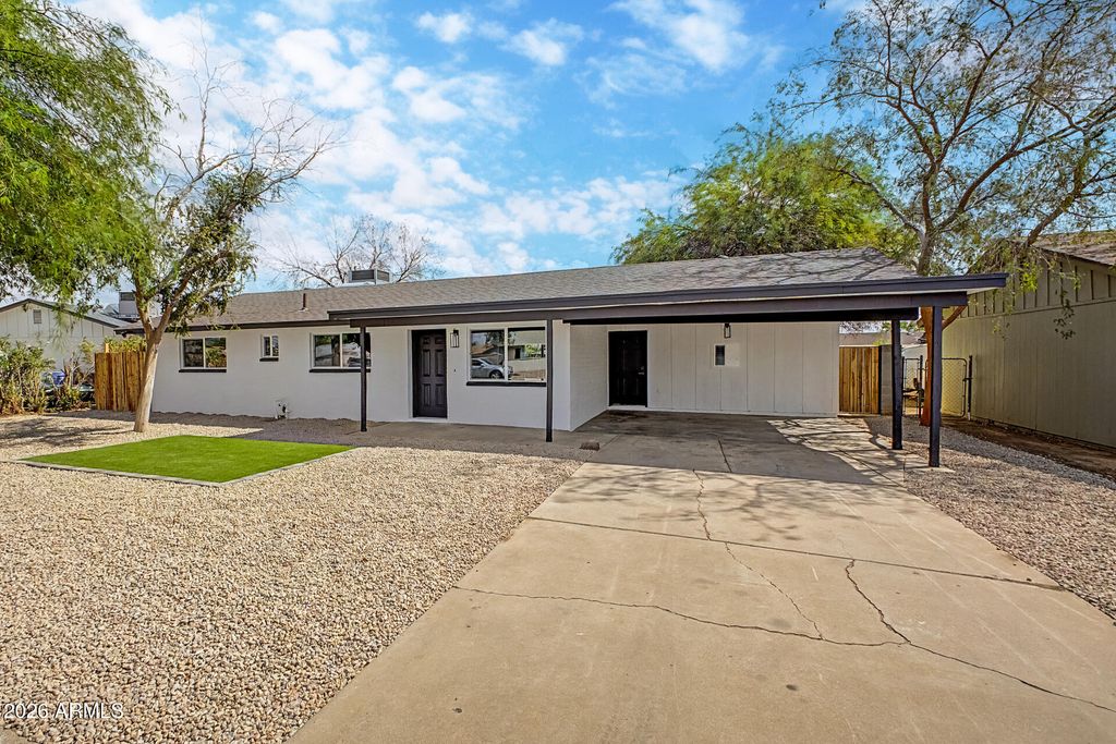 3909 W GRISWOLD Road, Phoenix, AZ 85051 — photo 3