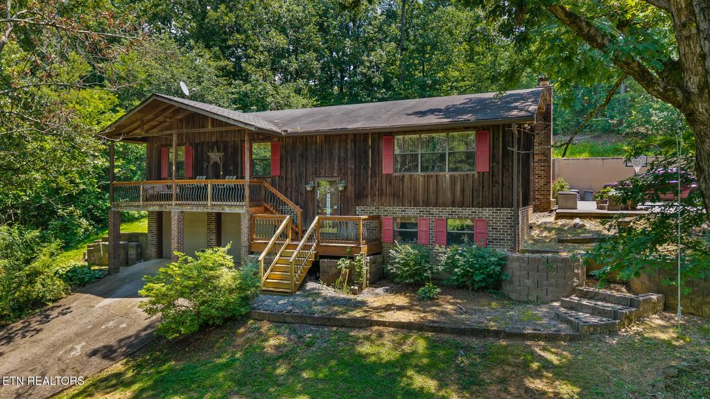 144 Bible Drive, Benton, TN 37307