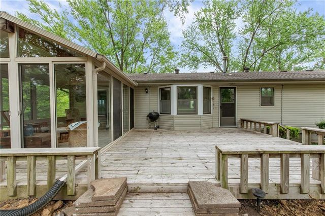 7610 NW Westside Drive, Weatherby Lake, MO 64152