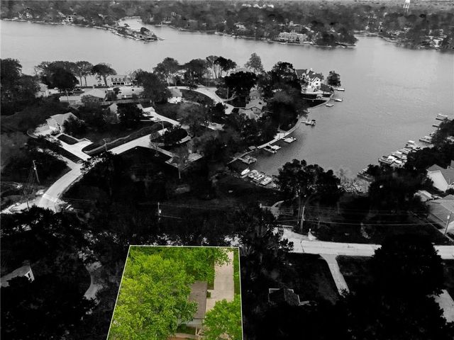 7610 NW Westside Drive, Weatherby Lake, MO 64152