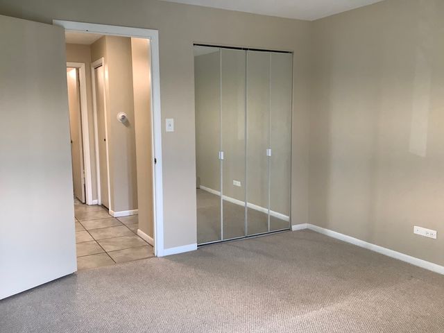 10408 Menard Avenue 2B, Oak Lawn, IL 60453