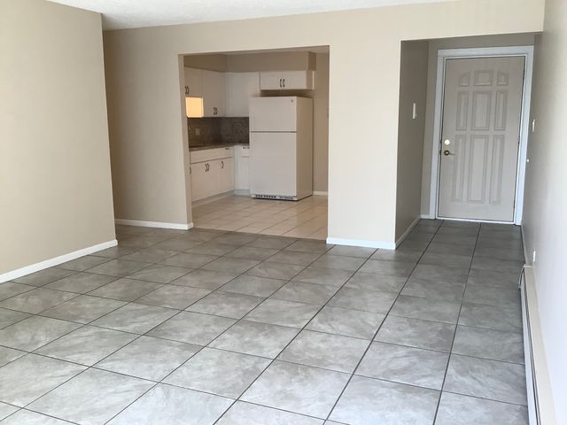 10408 Menard Avenue 2B, Oak Lawn, IL 60453